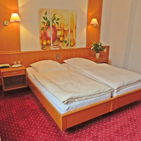 Roseneck Hotel 3*